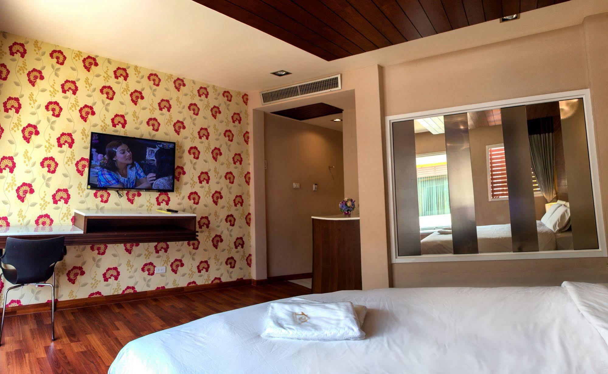 The Ring Hotel Hat Yai Exterior foto