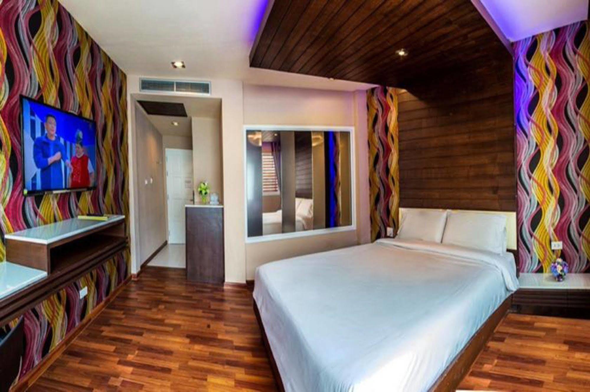 The Ring Hotel Hat Yai Exterior foto