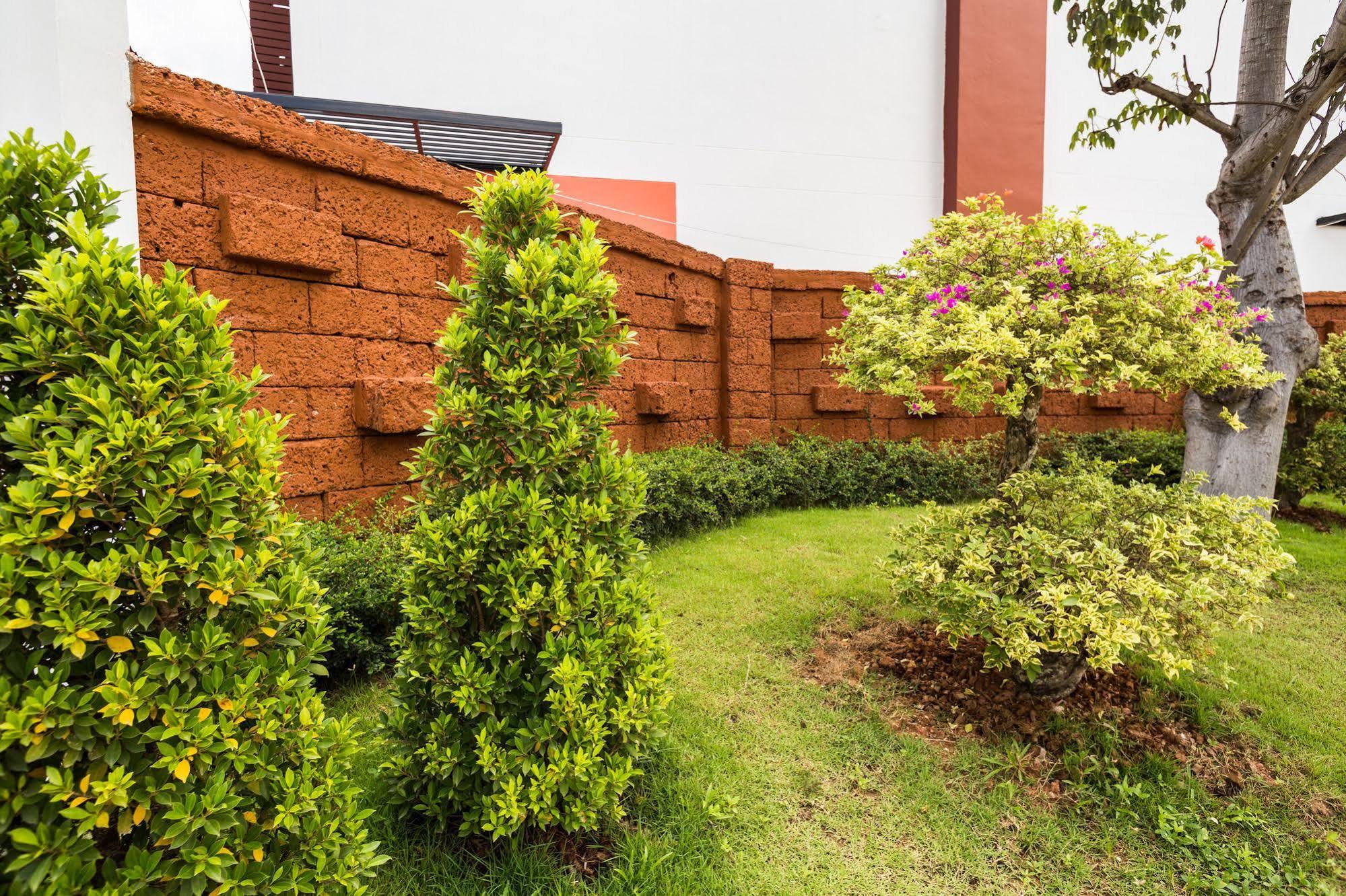 The Ring Hotel Hat Yai Exterior foto
