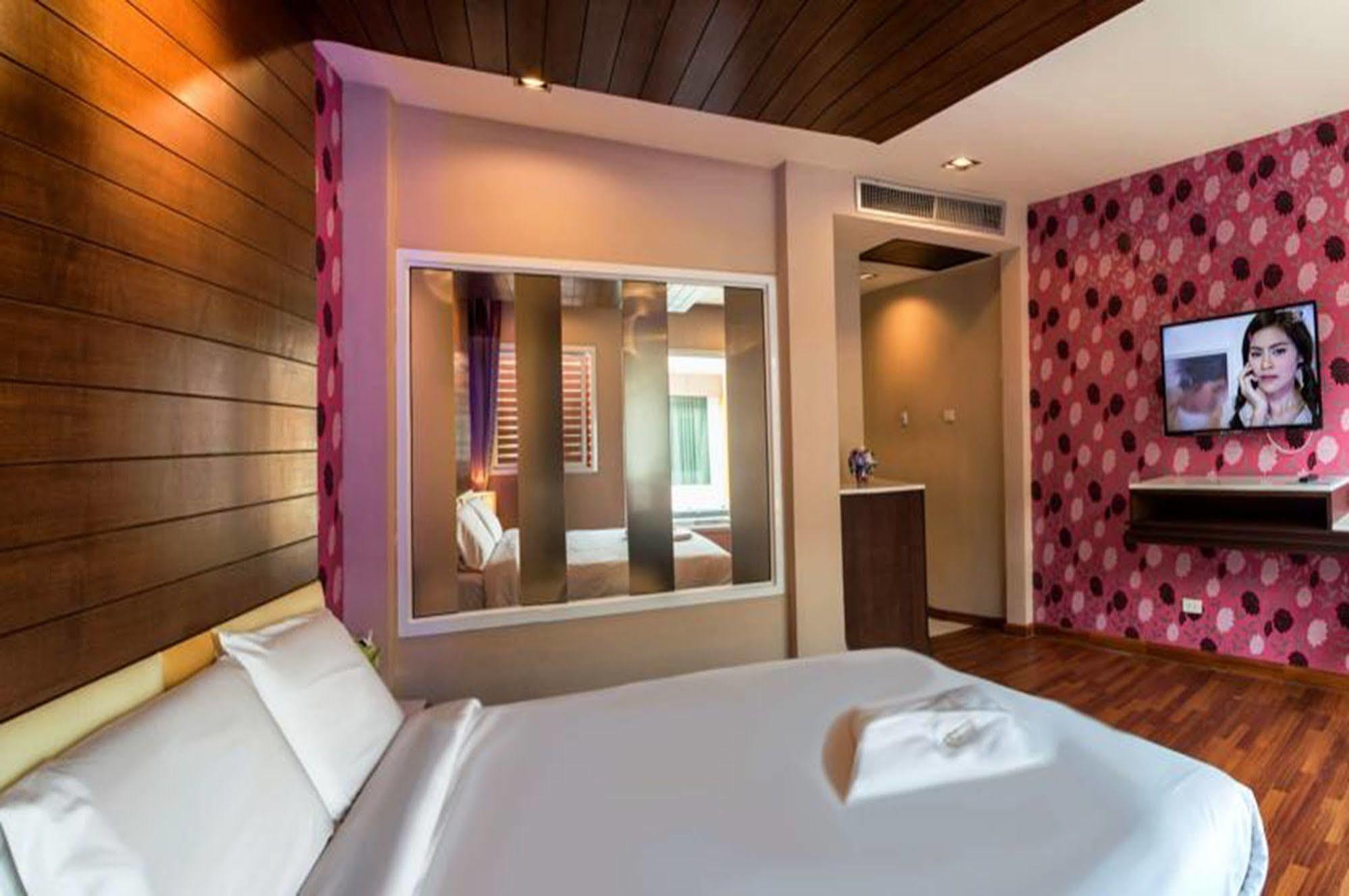 The Ring Hotel Hat Yai Exterior foto