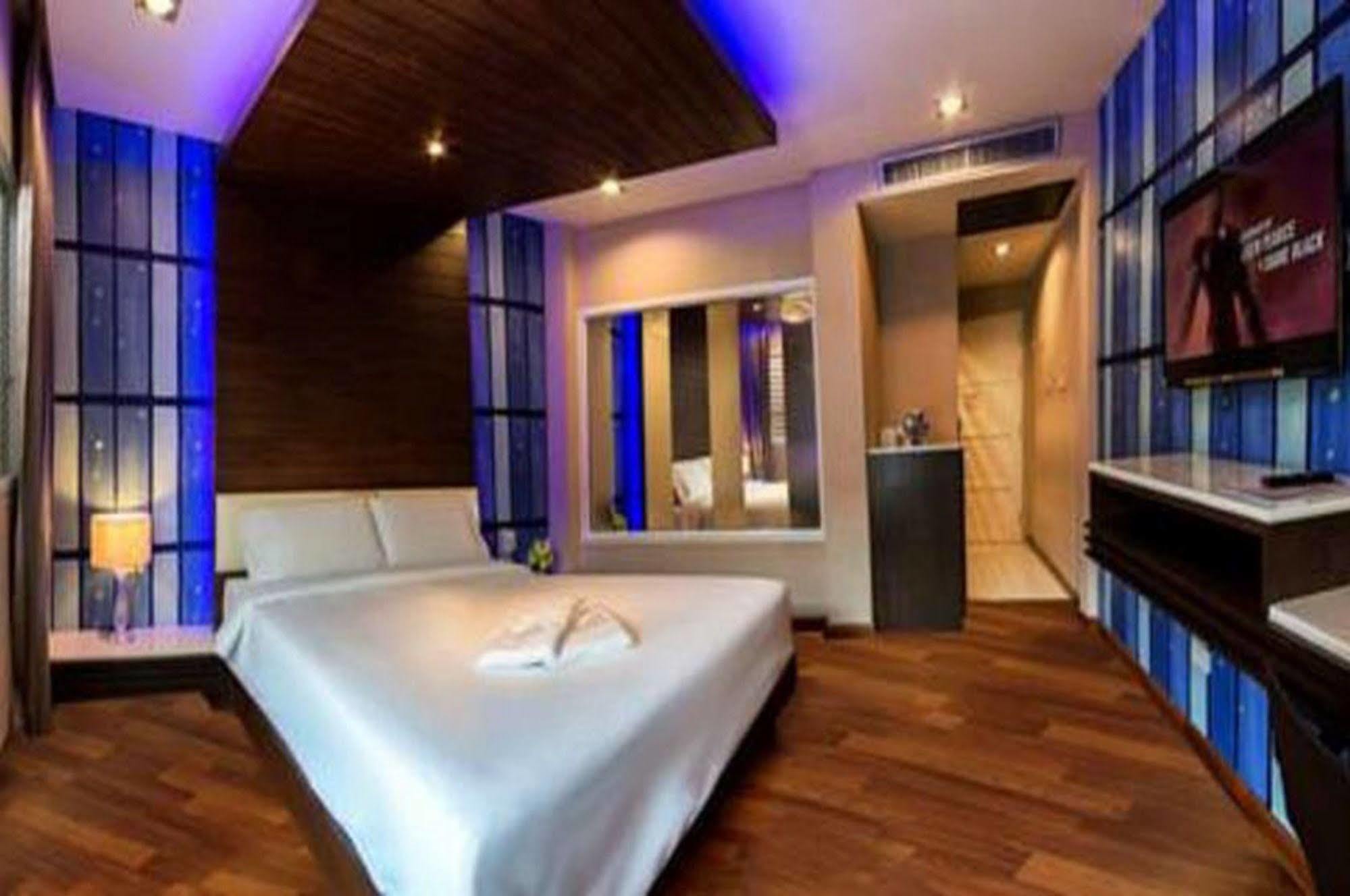 The Ring Hotel Hat Yai Exterior foto